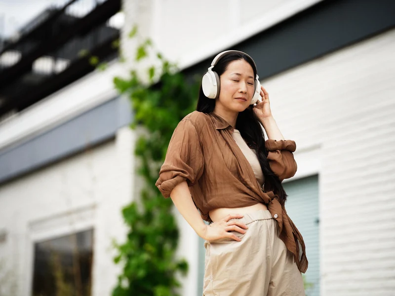 MOMENTUM 4 Wireless Refurbished