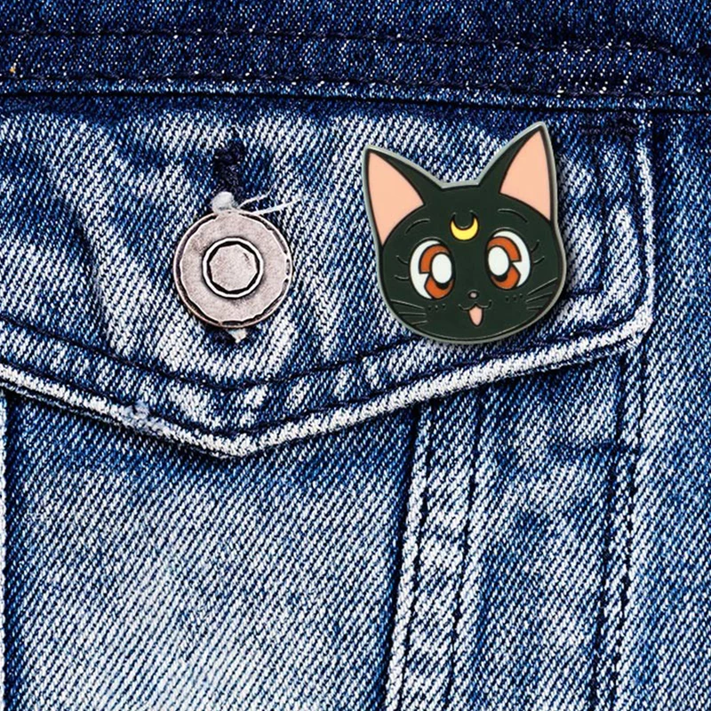 Sailor Moon Pin Artemis