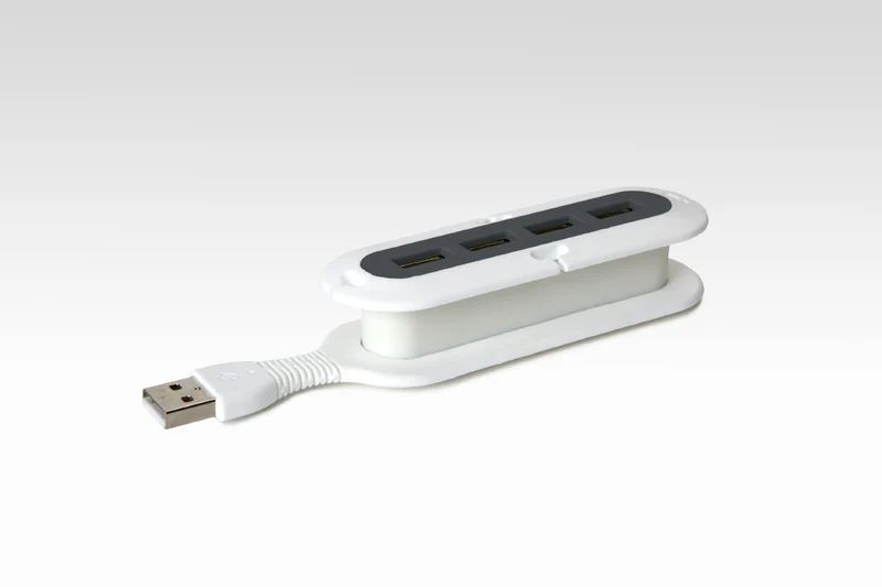Quirky Contort USB-Hub mit vier Anschlüssen