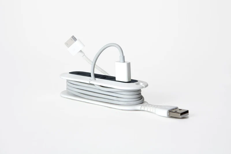 Quirky Contort USB-Hub mit vier Anschlüssen