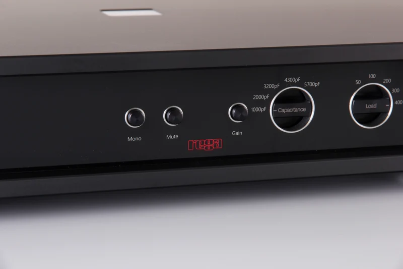 Rega Aura Référence MC – Préampli phono de référence à bobine mobile