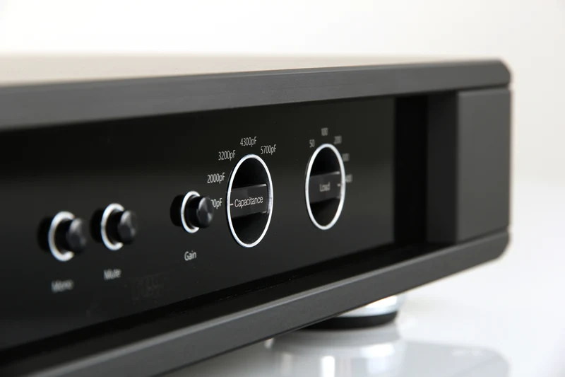 Rega Aura Référence MC – Préampli phono de référence à bobine mobile