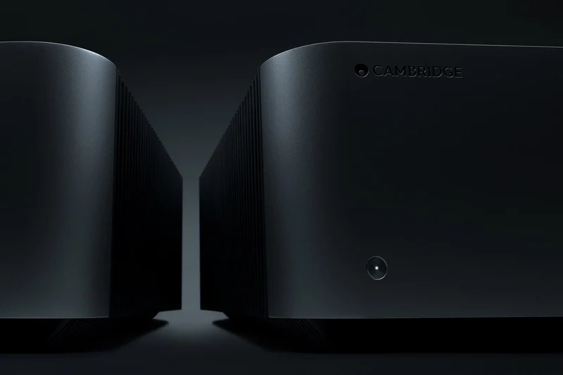 Cambridge Audio EDGE A - Amplificateur stéréo intégré 100 W/canal, Bluetooth (Occasion, État Neuf)