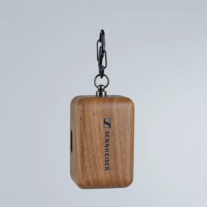 MOMENTUM True Wireless 4 Walnut Case