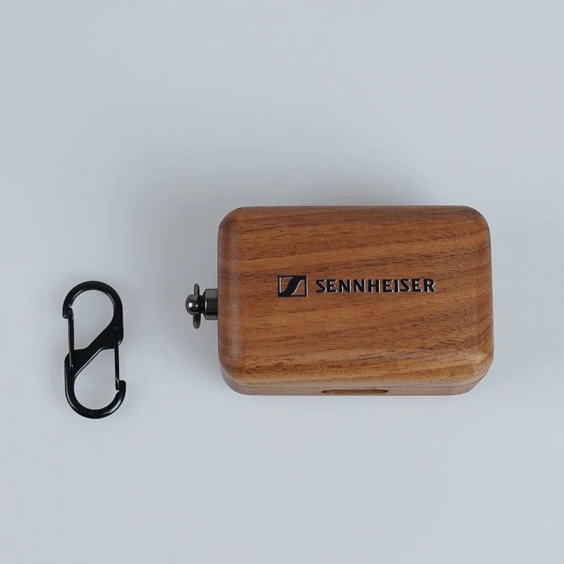 MOMENTUM True Wireless 4 Walnut Case