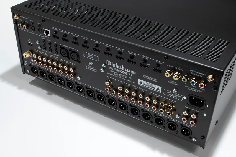 McIntosh MX124 | Processeur cinéma maison Dolby Atmos 13.4 Canaux