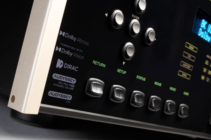 McIntosh MX124 | Processeur cinéma maison Dolby Atmos 13.4 Canaux