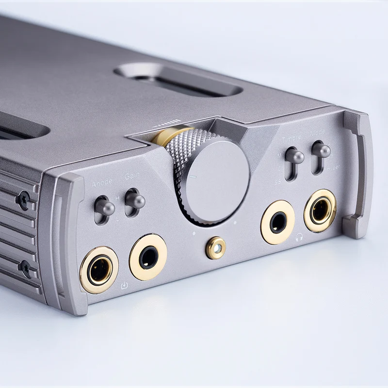 Cayin C9ii Titanium Color Edition - mobiler High-End Röhrenverstärker