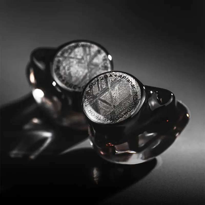 MOONDROP METEOR - 1DD + 2BA + 4Planar IEMs