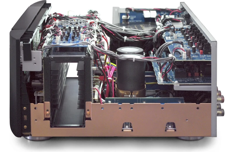 Marantz MM8077 - Amplificateur de puissance 7 canaux 150Watts/canal