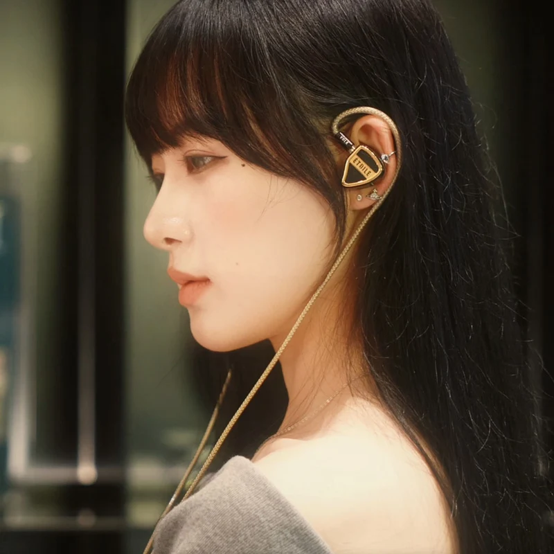 Volk Audio ÉTOILE - Flagship 10 Driver Quadbrid IEMs