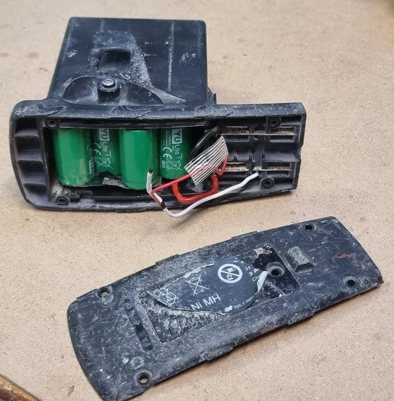 Reconditionnement batterie SPIT 328 24V 3000mAh NiMH