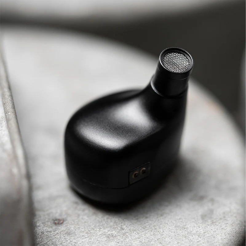 Lime Ears Incognita - 7 Driver Hybrid IEMs