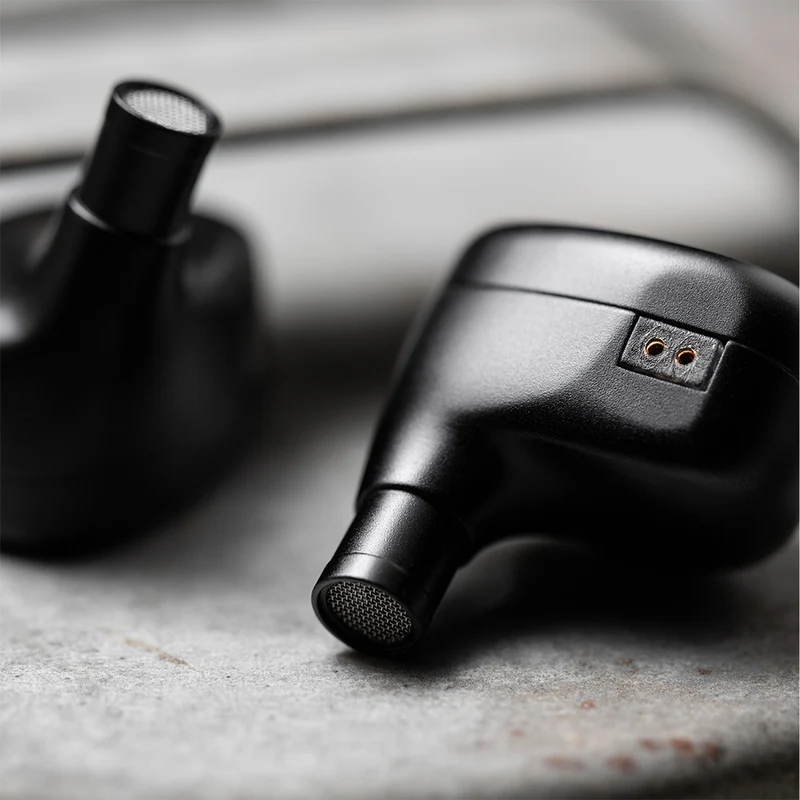 Lime Ears Incognita - 7 Driver Hybrid IEMs