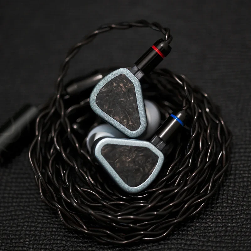 Symphonium Audio Giant - Premium Hybrid IEMs