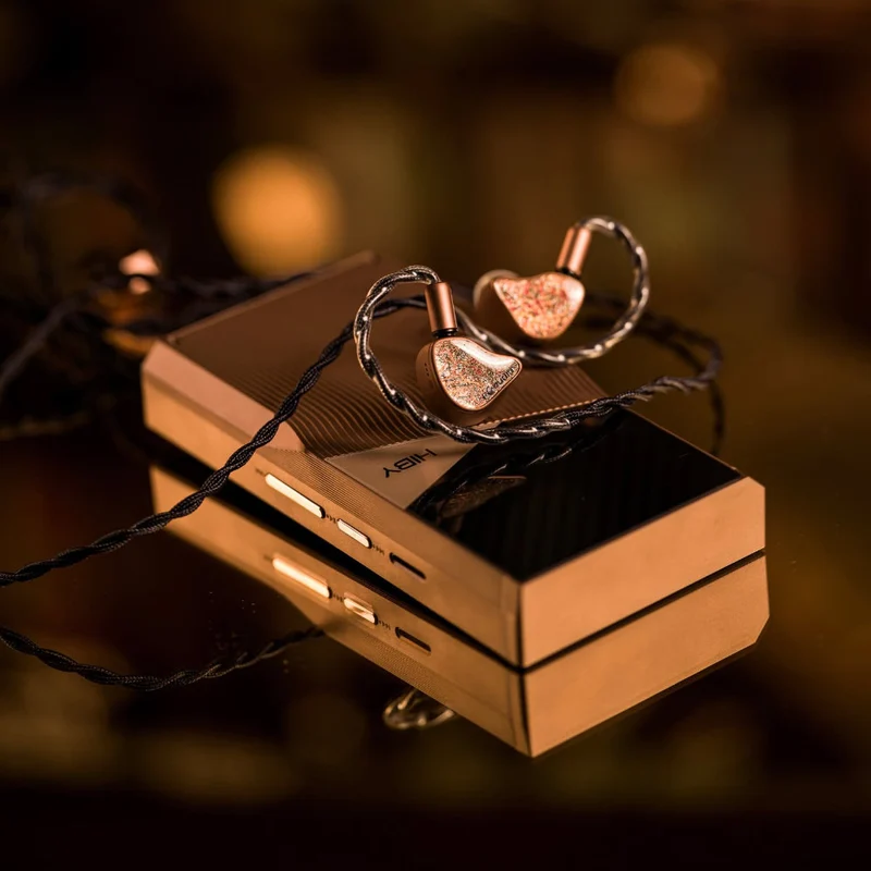 Hiby "The Golden" - 10th Anniversary Bundle (IEMs + DAP)