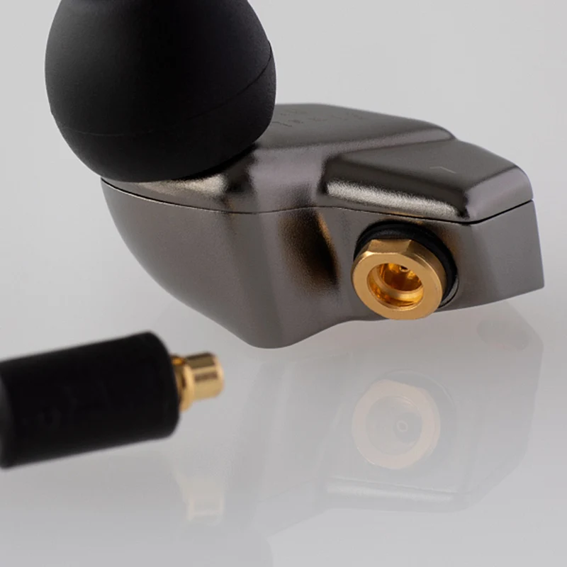 Final B2 - Premium IEMs