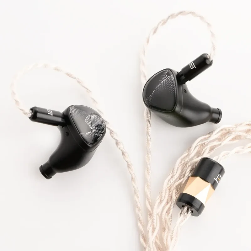 Noble Audio Onyx - Quadbrid Flagship IEMs