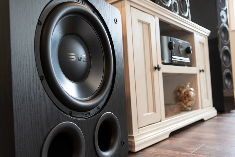 SVS PB-3000R | Caisson de basses 1200Watts avec HP de graves de 13''