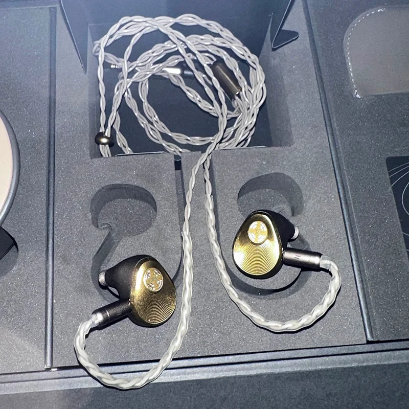 VISION EARS x Astell&Kern AURA - Neuwertig
