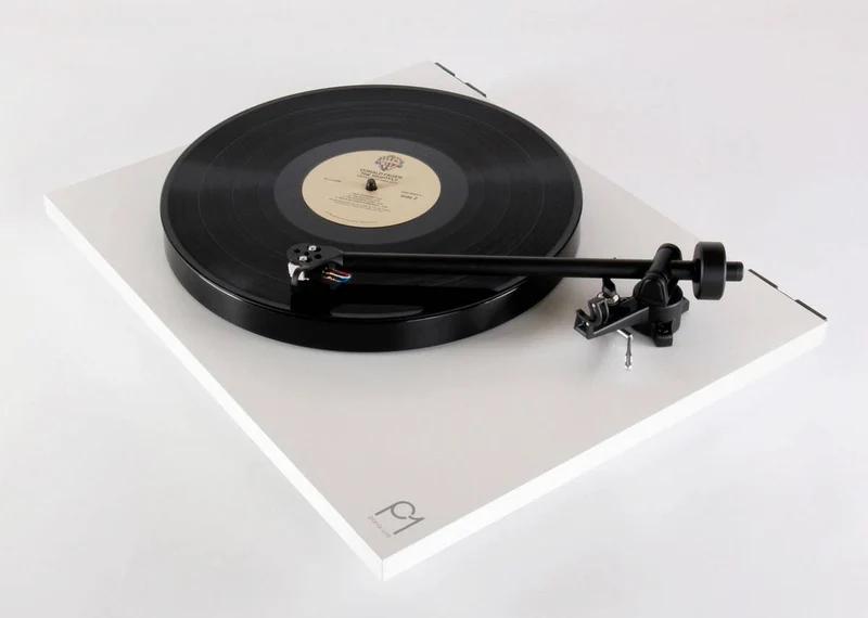 REGA Planar 1 - Table tournante « Plug and Play » avec cartouche carbon