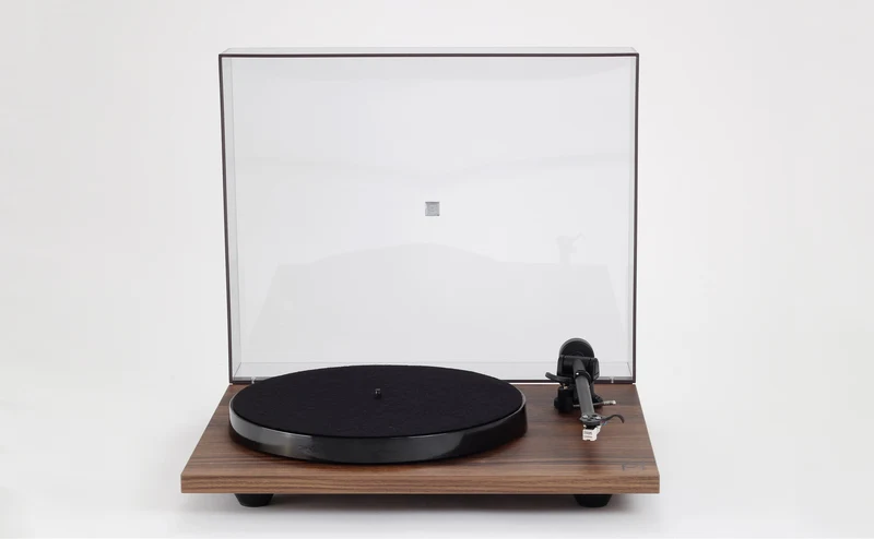 REGA Planar 1 - Table tournante « Plug and Play » avec cartouche carbon