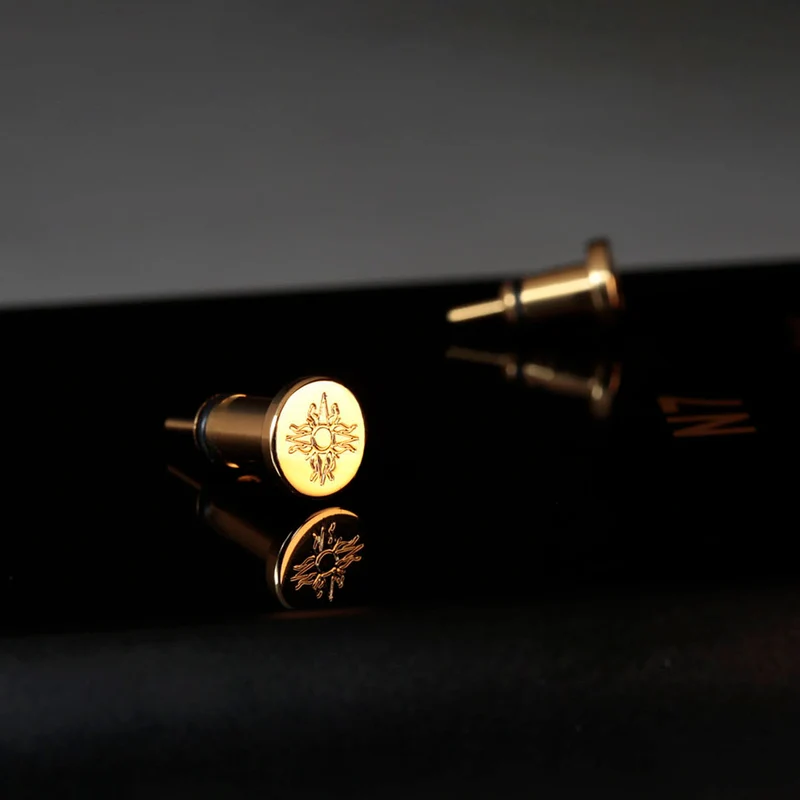 Cayin Staubschutz-Plugs für 3.5mm und 4.4mm Anschlüsse