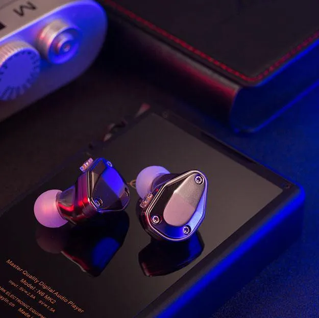 Cayin YB04 - Premium In-Ear (Open Box)