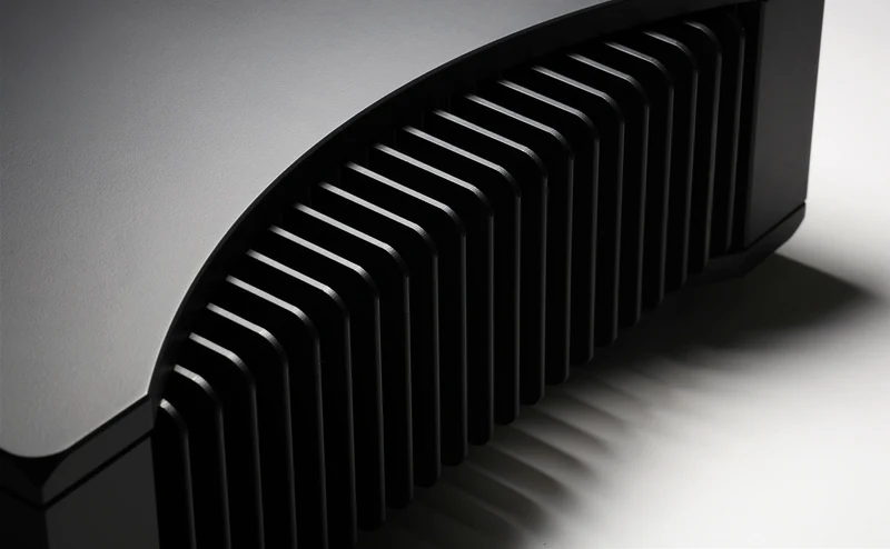 REGA Solis | Amplificateur de puissance 168Watts/Canal
