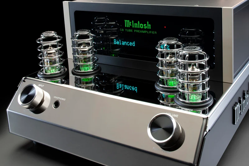 McIntosh C8 | Préamplificateur 2 canaux