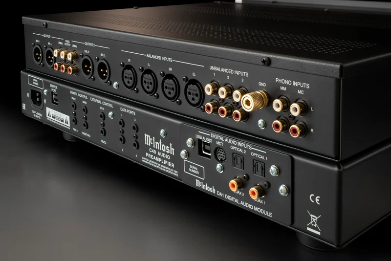 McIntosh C49 | Préamplificateur Stéréo Audiophile Ultra‑Flexible