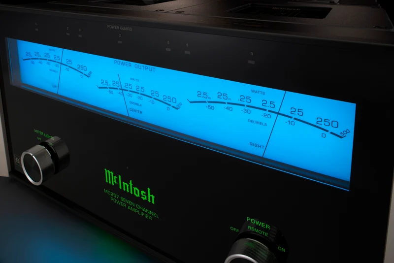 McIntosh MC257 | Amplificateur de Puissance 7 Canaux pour Home Cinéma et Hi‑Fi