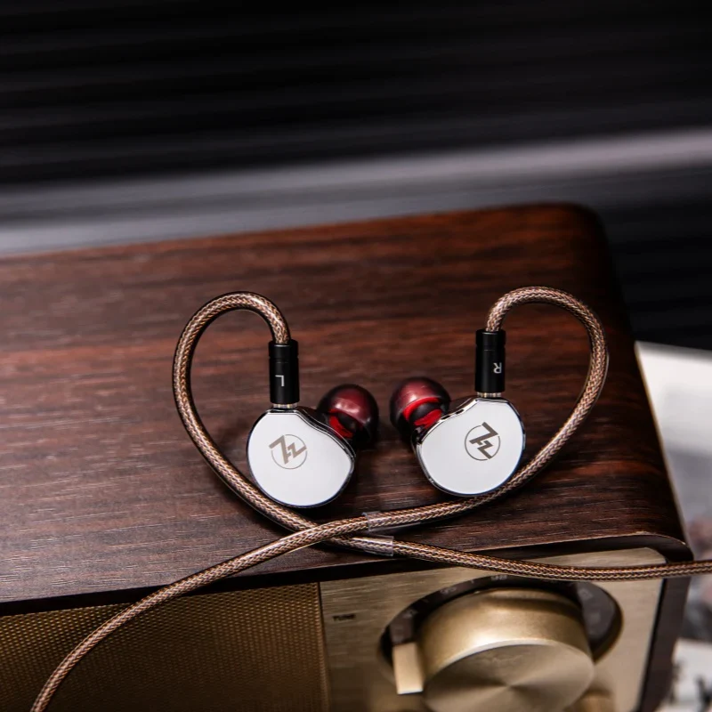 7HZ x Crinacle: Divine Planar Magnetic Driver IEM