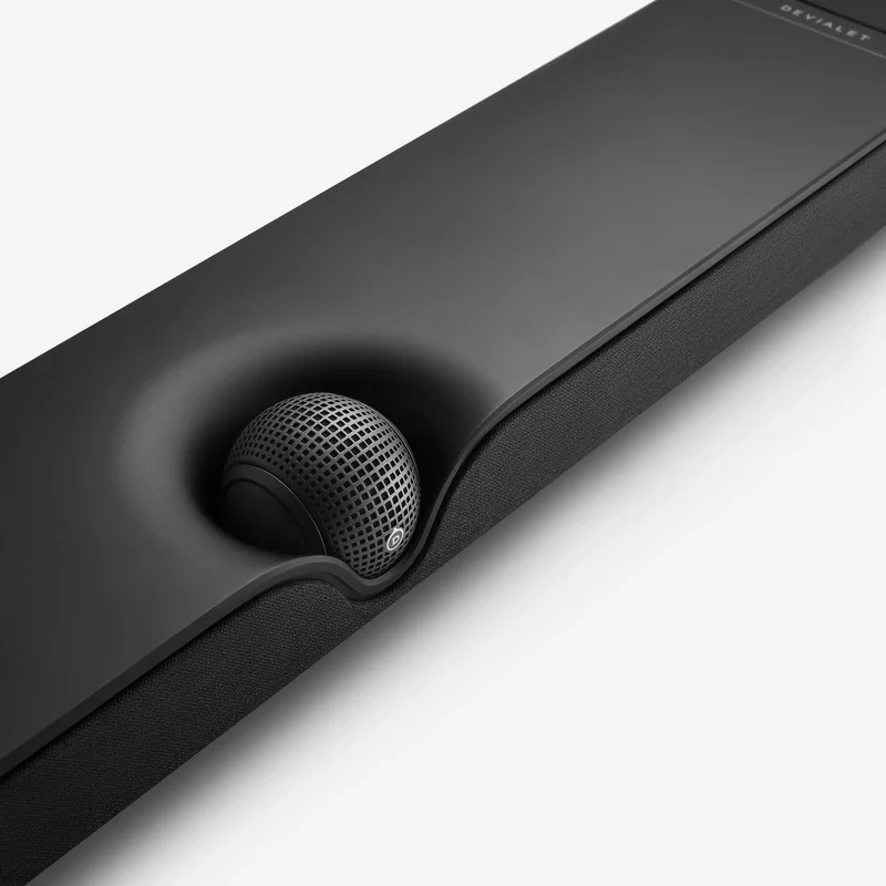Devialet Dione – Barre de son Dolby Atmos® 950 W RMS avec 8 haut-parleurs de graves intégrés