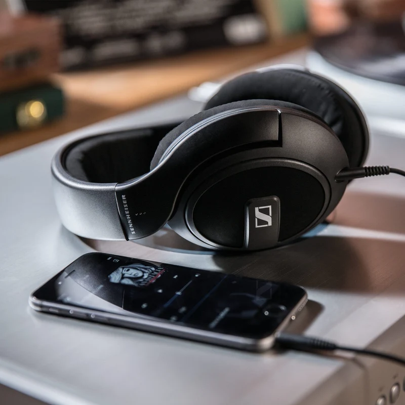 Sennheiser HD 569 Closed Back Headphones With Mic