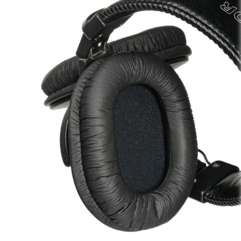 Sony MDR-7506 Closed Back Studio Headphones