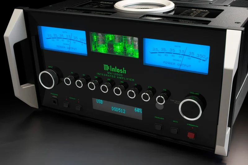 McIntosh MA12000 - Amplificateur intégré hybride 350 Watts par canal