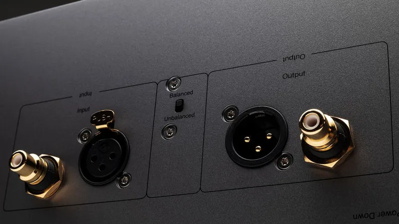 Cambridge Audio Edge M - Amplificateur de puissance 200Watts Monobloc