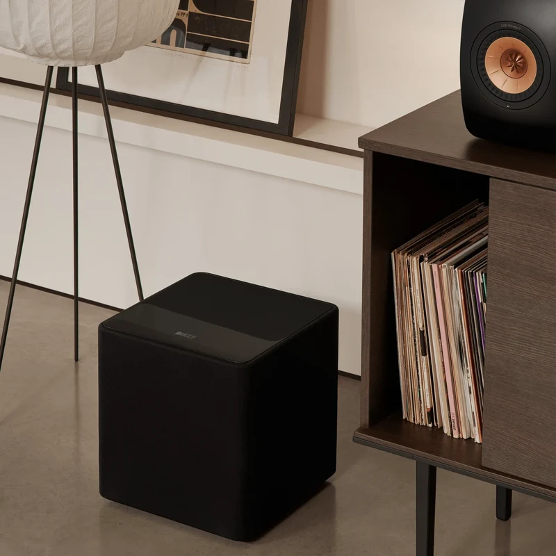 KEF Kube 10 MIE - Caisson de basses actif scellé de 10 pouces à projection frontale 300 Watts