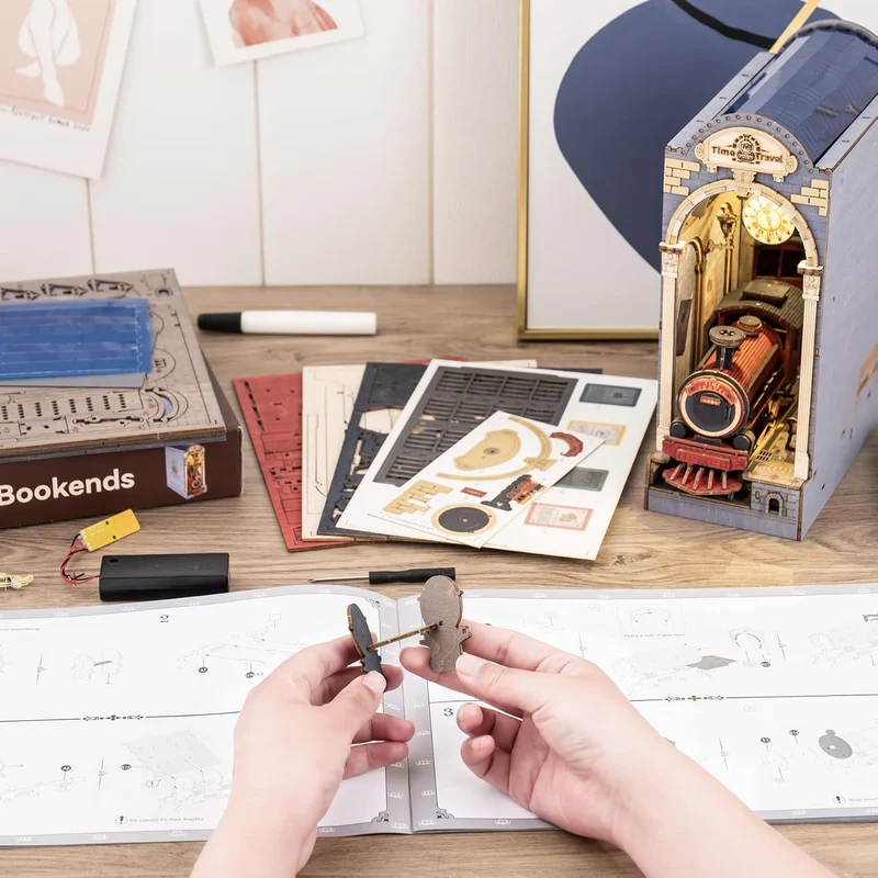 Kit de construction en bois Book Nook – Voyage dans le temps