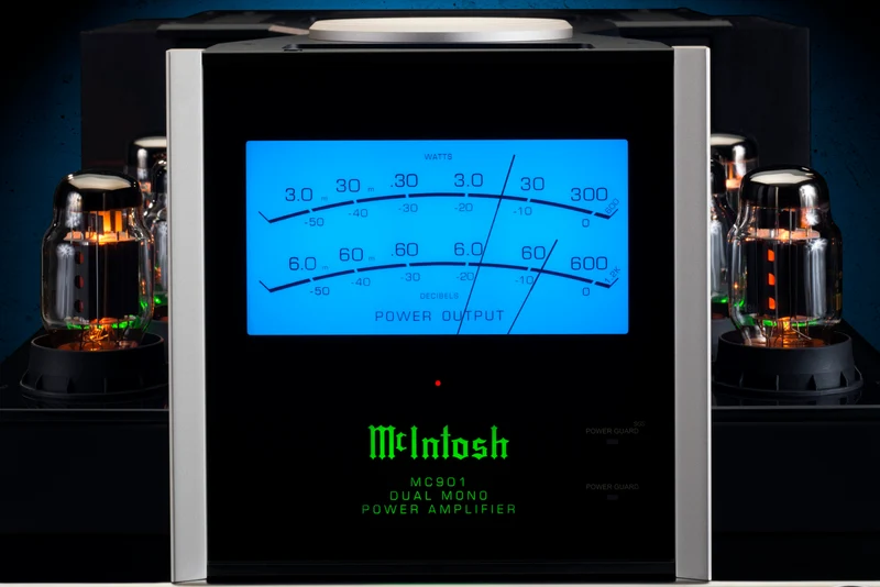 McIntosh MC901 - Ampli mono double canal hybride