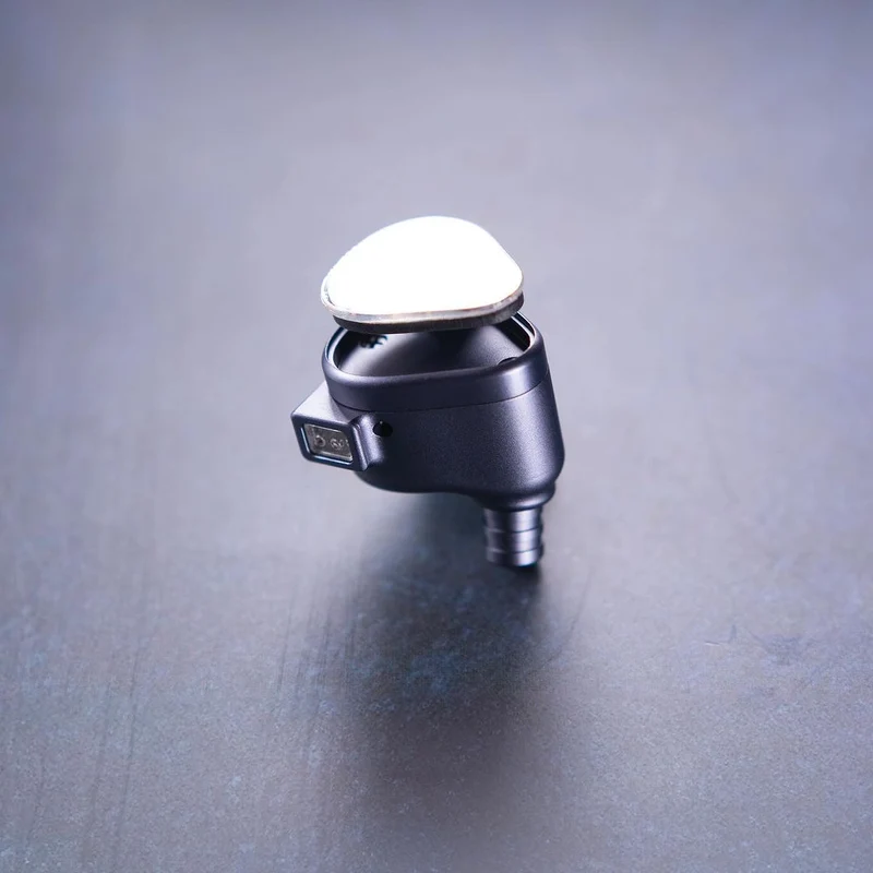 FiR Audio e12 IEM