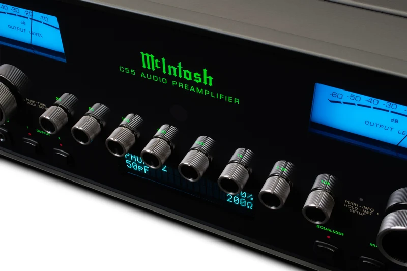 McIntosh C55 - Préamplificateur stéréo 16 entrées