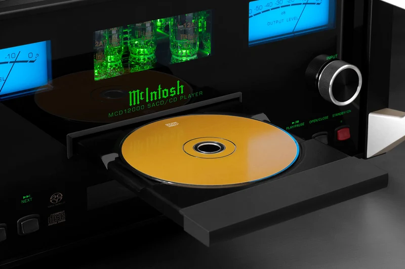 McIntosh MCD12000 - Lecteur SACD/CD, 2 DAC 32 bits/8 canaux, 4 tubes