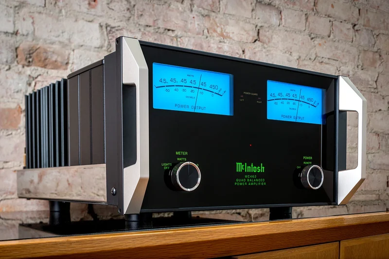 McIntosh MC462 - Amplificateur de puissance stéréo 450 W/Canal.