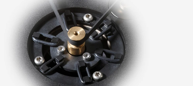 clearaudio Concept Signature TT068WD - Table tournante haut de gamme avec cartouche Jubilee MM (Bois)