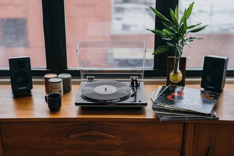 audio-technica AT-LP70XBT - Table tournante automatique Bluetooth à entraînement par courroie