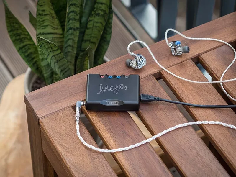 Chord Mojo 2 - Amplificateur de casques d'écoute DAC haut de gamme