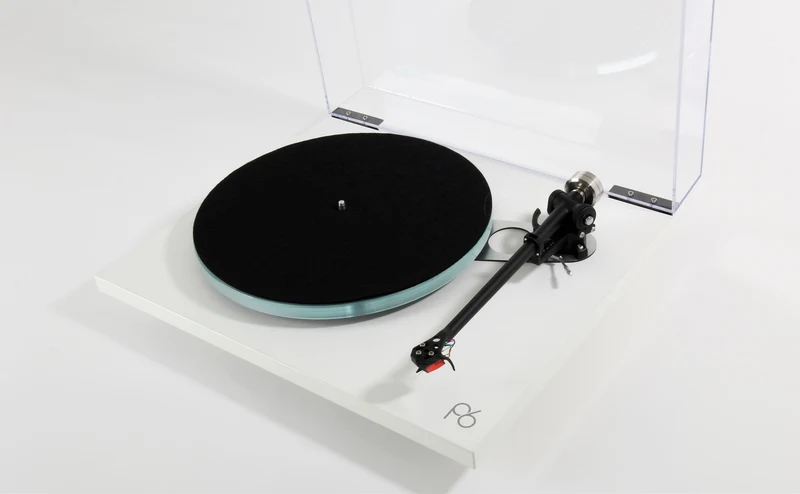 REGA Planar 6 - Table tournante sans cartouche avec alimentation NEO MK2 incluse
