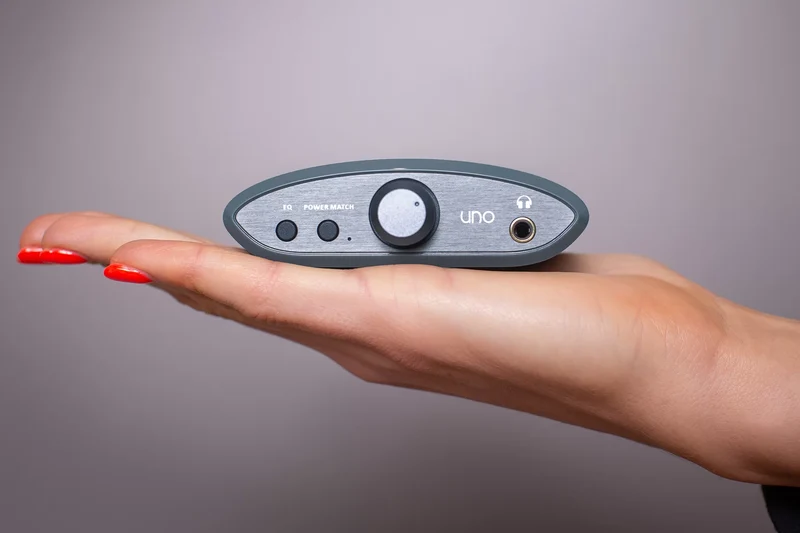 iFi Audio UNO - Amplificateur d'écouteur, DAC intégré, entrée USBC